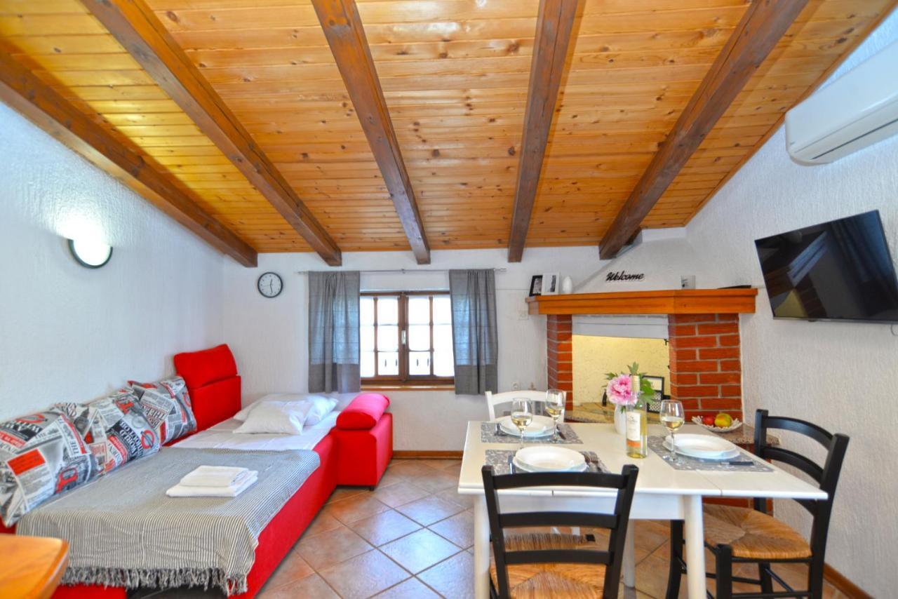 Apartment 1021 Fažana Esterno foto