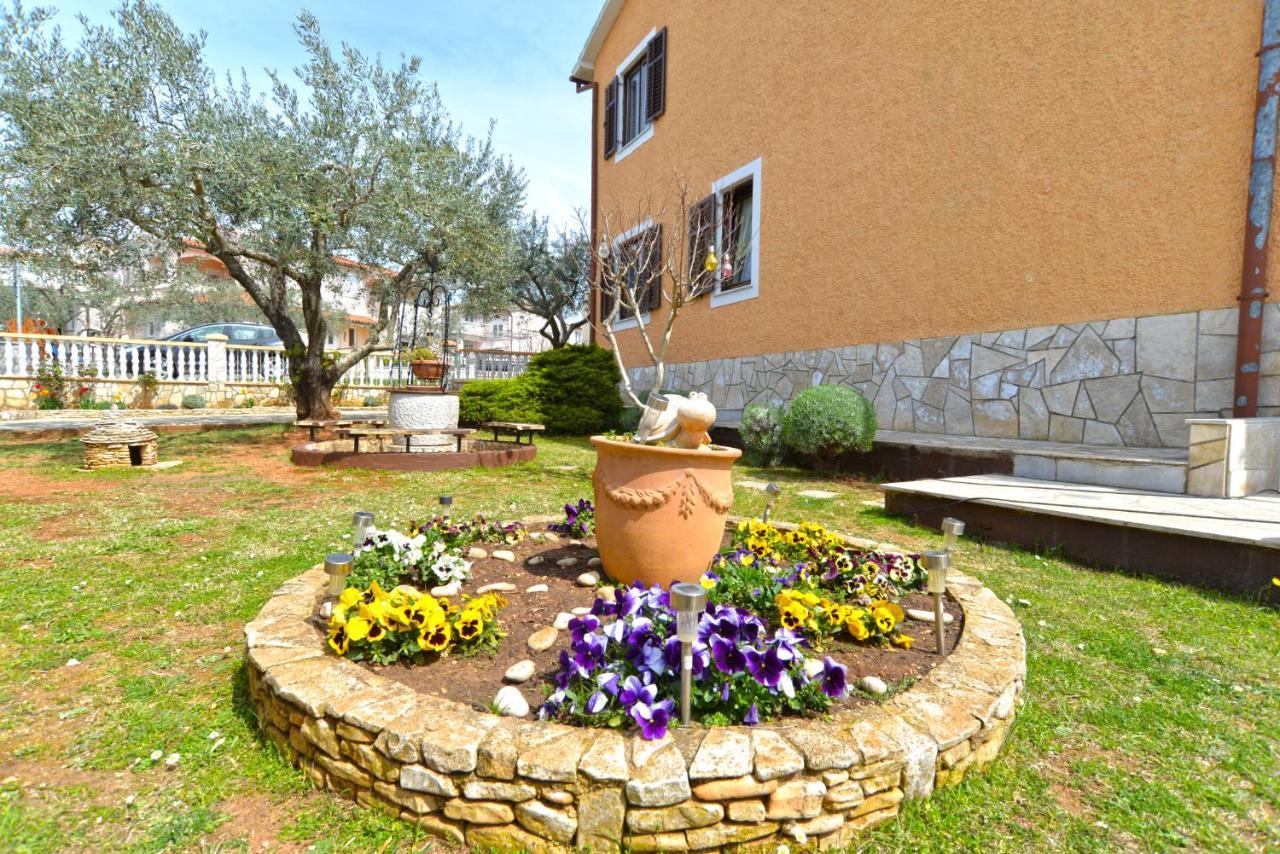 Apartment 1021 Fažana Esterno foto
