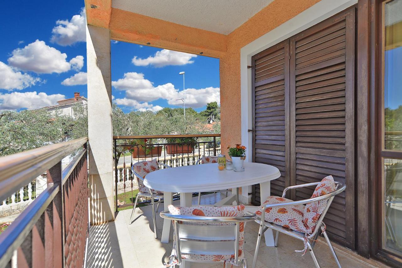 Apartment 1021 Fažana Esterno foto